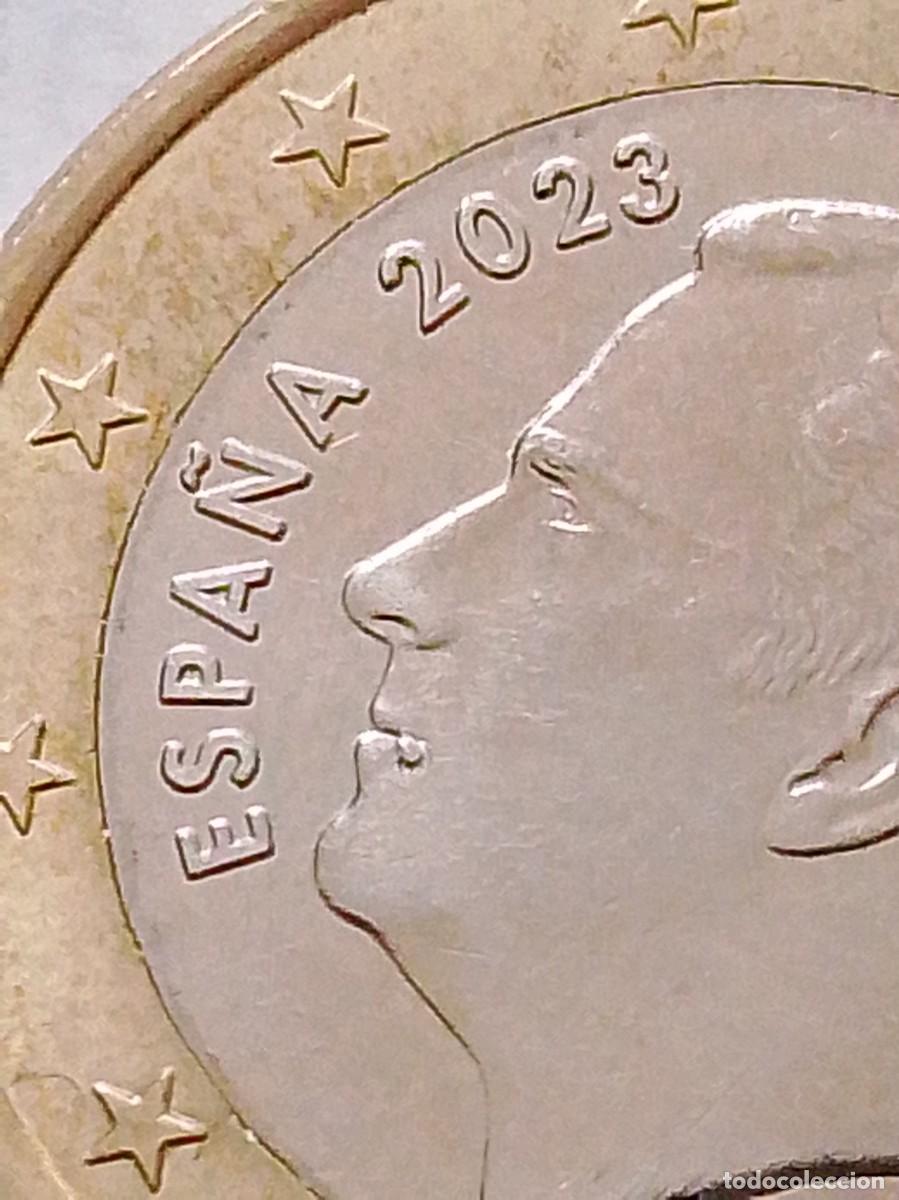 Monedas con errores: Moneda 1 euro Espa&ntilde;a 2023 error . - Foto 1