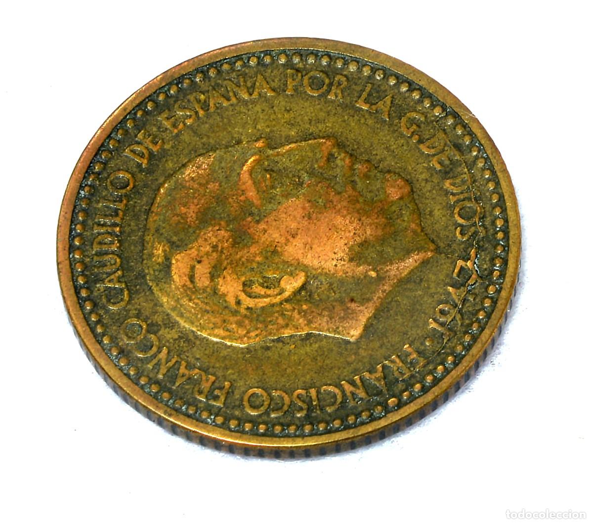 Monedas con errores: MONEDA DE 1 PESETA 1947*53: L&Iacute;NEA LARGA DE MATERIAL EN EL ANVERSO - Foto 1