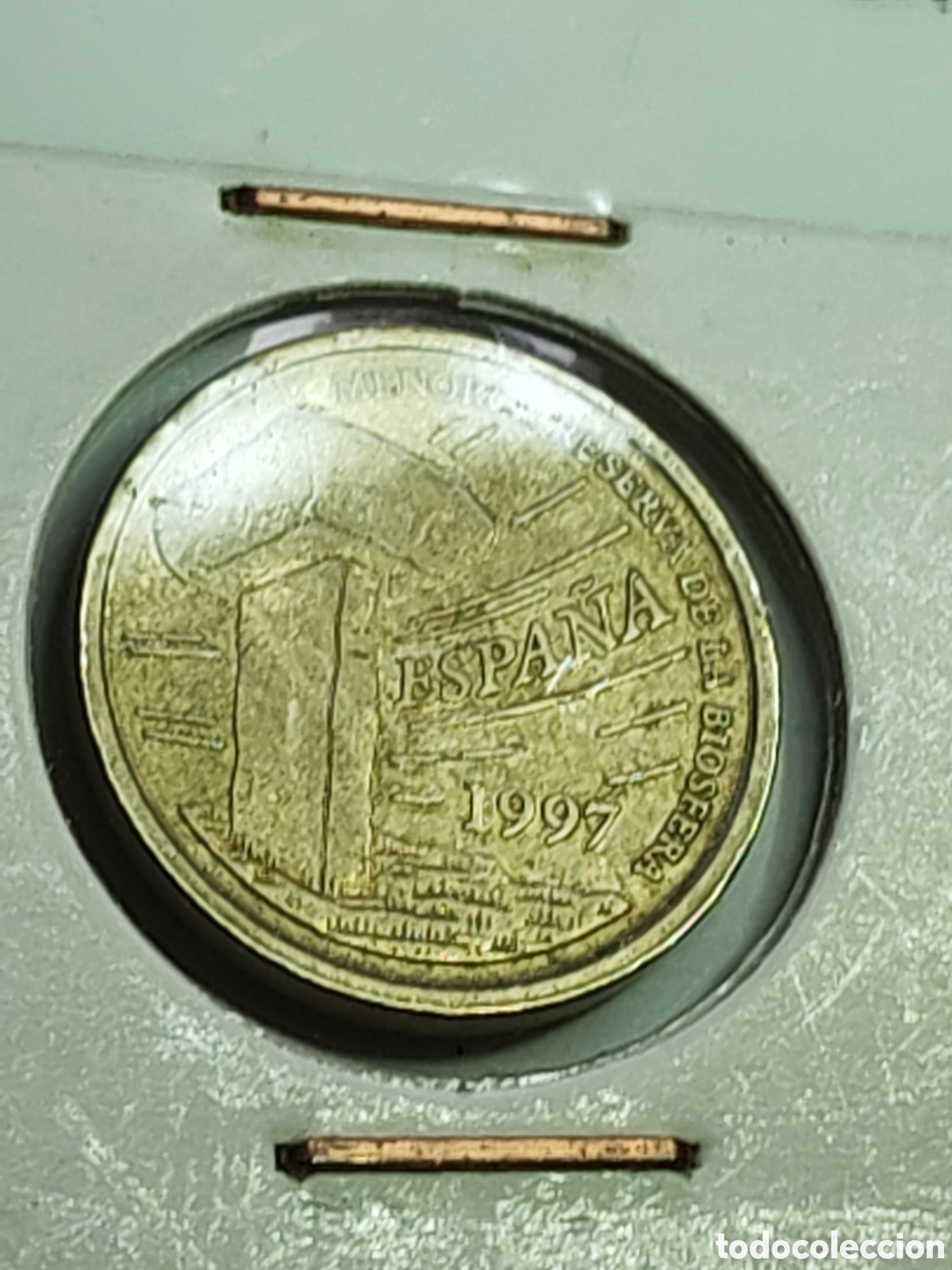 Monedas con errores: Espa&ntilde;a. 5 pesetas. . 1997 . Variante canto ancho - Foto 4