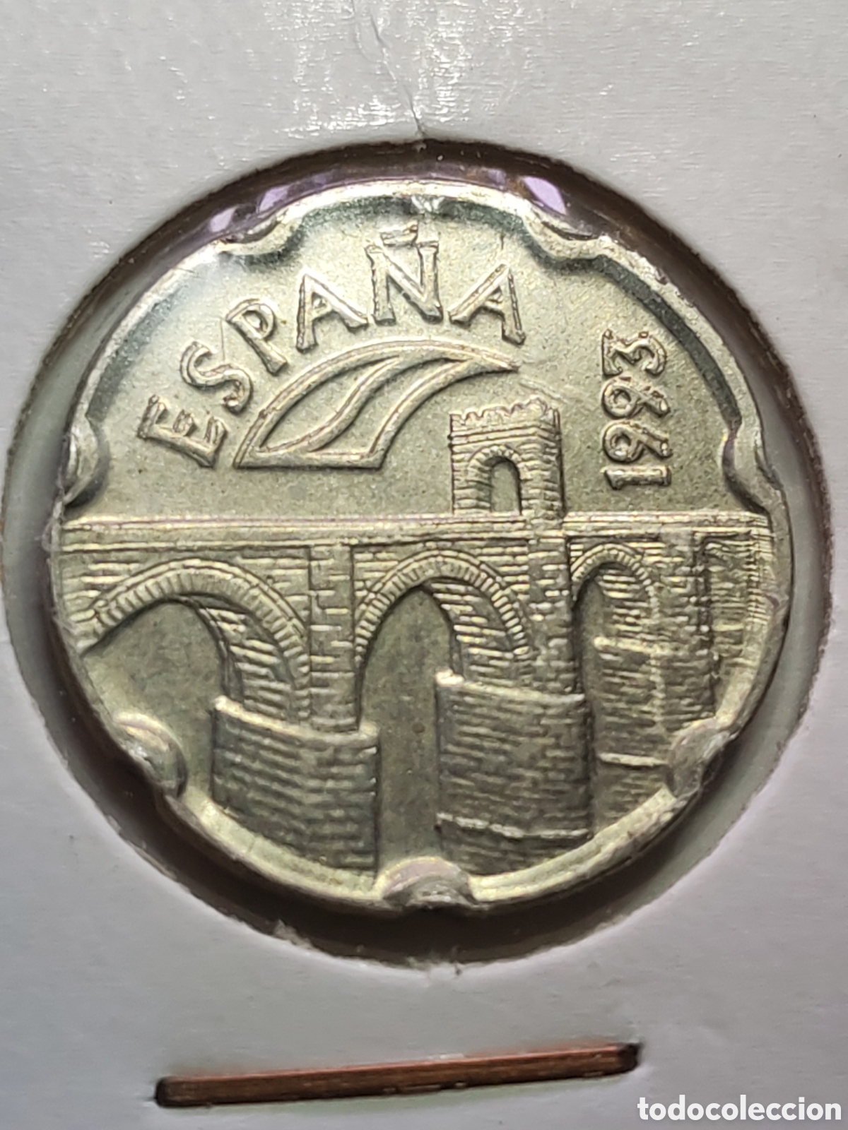 Monedas con errores: Espa&ntilde;a. 50 pesetas. 1993 . Variante Remarcada. Sin circular - Foto 3