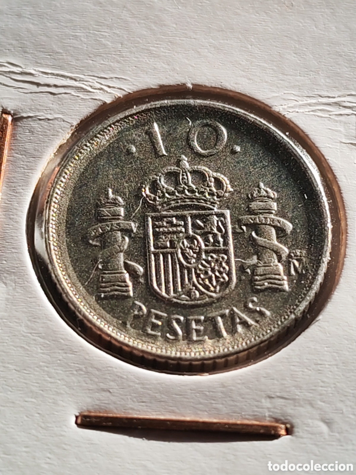 Monedas con errores: Espa&ntilde;a. 10 pesetas 1992. Variante de cu&ntilde;o ( 457 ) - Foto 3