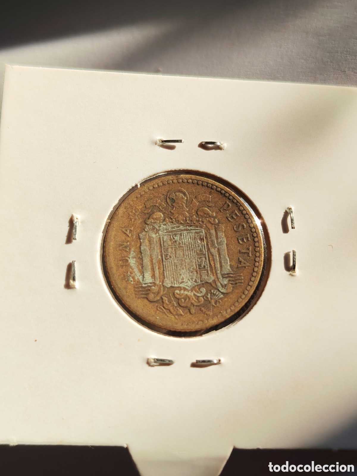 Monedas con errores: Espa&ntilde;a. 1 Una peseta 1947 *49 error troquel roto - Foto 2