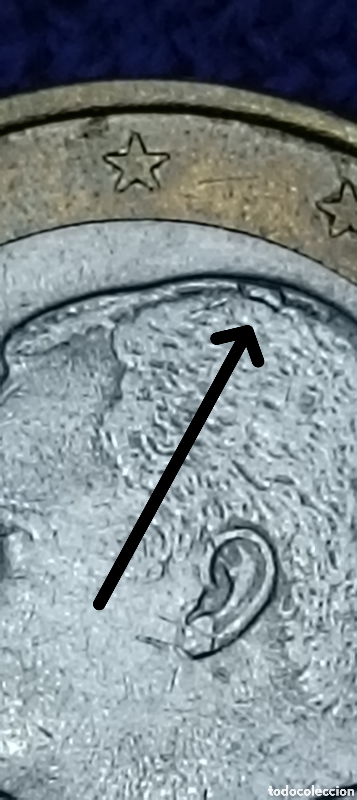 Monedas con errores: BP. 1 &euro;. Espa&ntilde;a. 2018. Error pegote de metal en anverso. - Foto 2