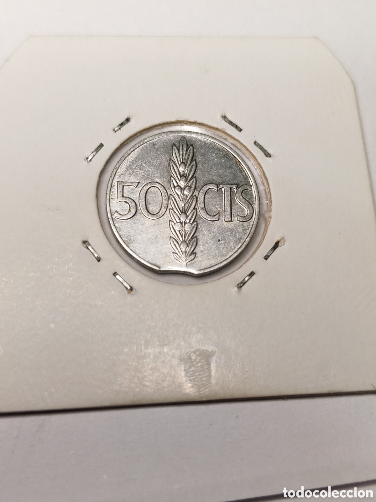 Monedas con errores: Espa&ntilde;a. 50 centimos. 1966 *71. Error .Defecto troquel en el canto . Segmentada .SC sin circular - Foto 2