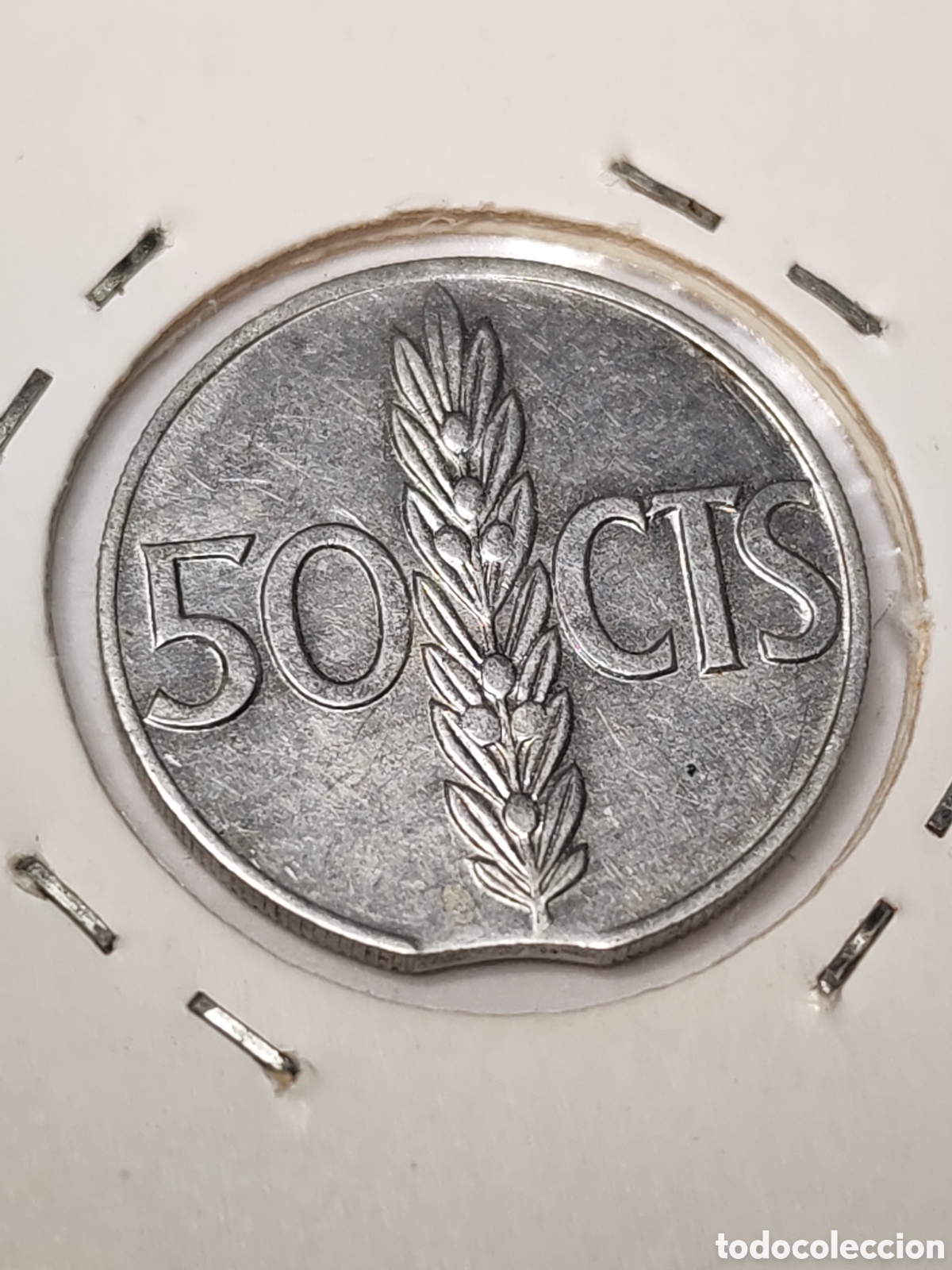 Monedas con errores: Espa&ntilde;a. 50 centimos. 1966 *71. Error .Defecto troquel en el canto . Segmentada .SC sin circular - Foto 4