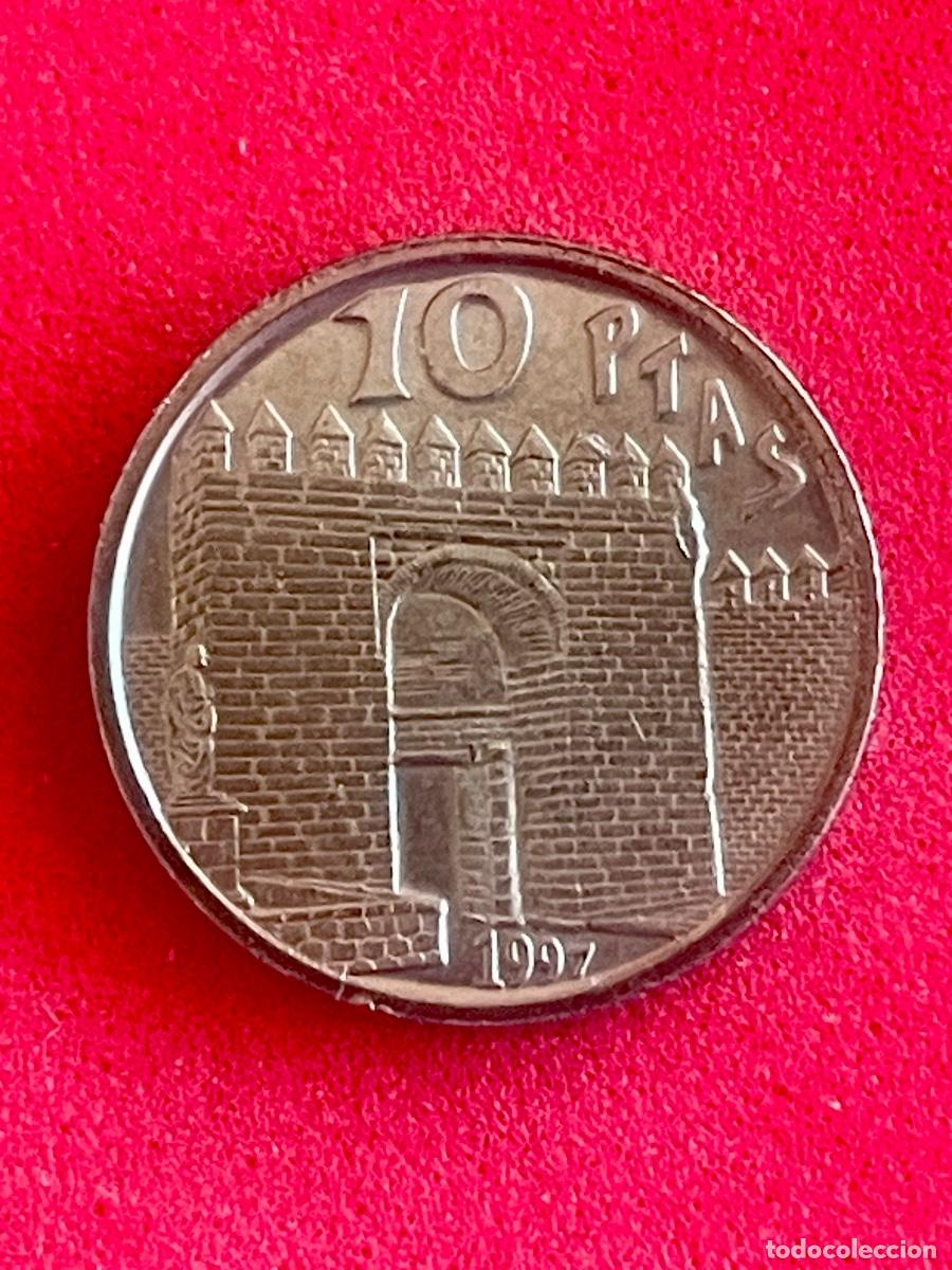 Monedas con errores: * ERROR * MONEDA 10 P 1997 DOBLE CUERDA EN LA ALMENA - Foto 1