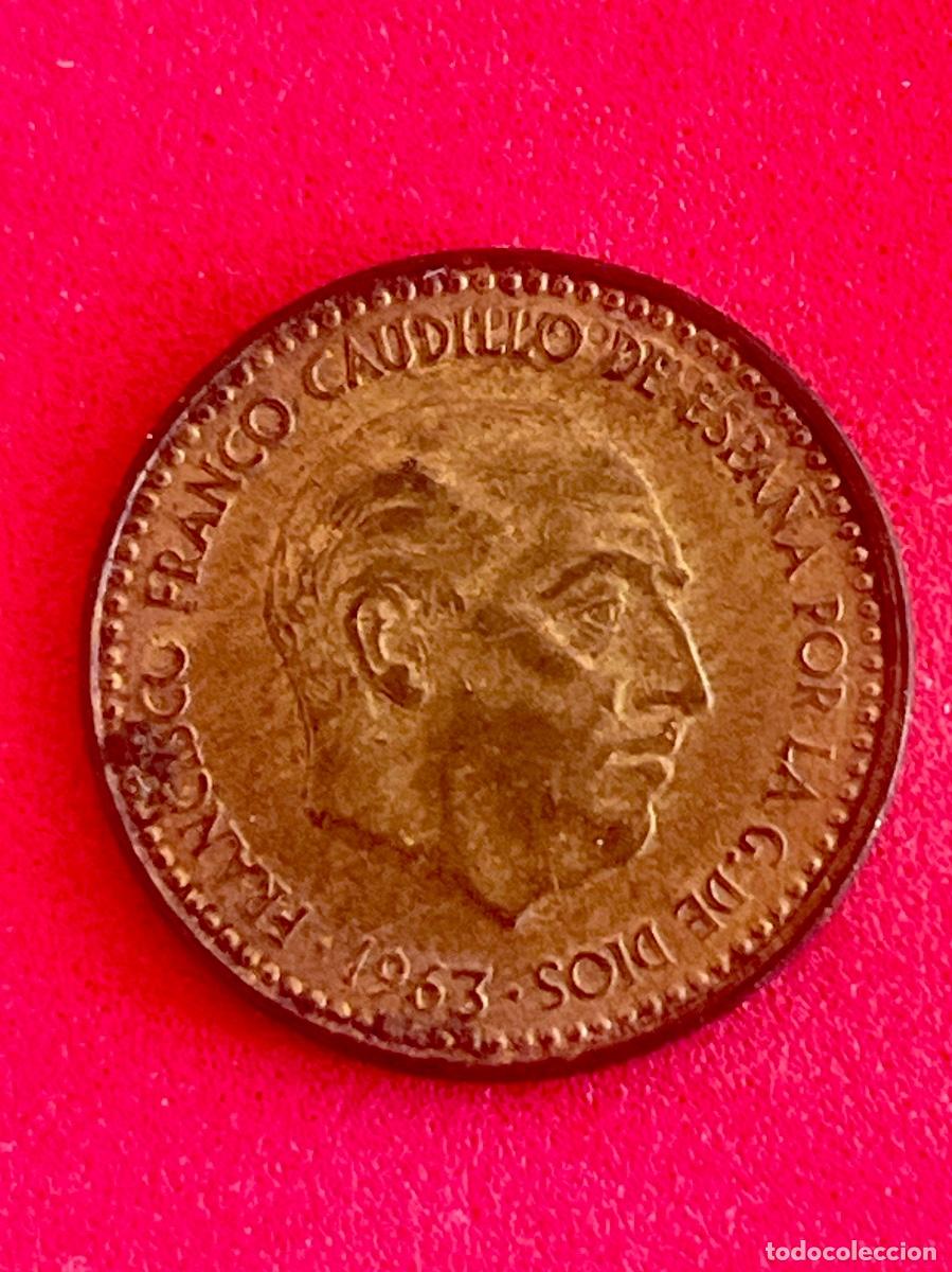 Monedas con errores: * ERROR * 1 peseta a&ntilde;o 1963*65 REPINTE QUE DEFORMA LA LEYENDA - Foto 2