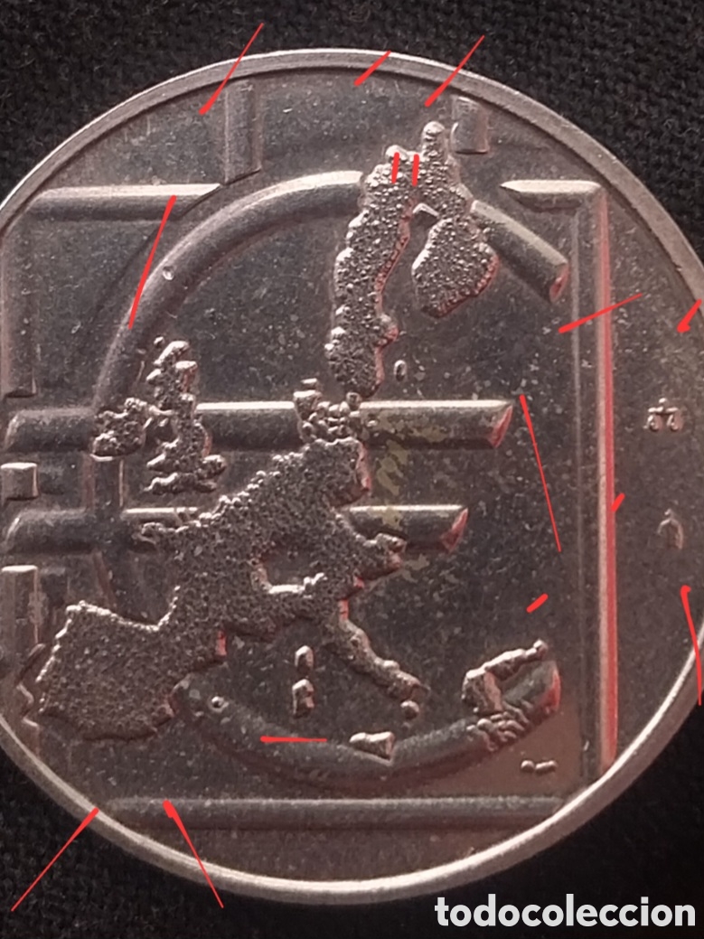 Monedas con errores: MEDALLA 2002 ERROR &rdquo;BESO D (DIE CLAS - Foto 1