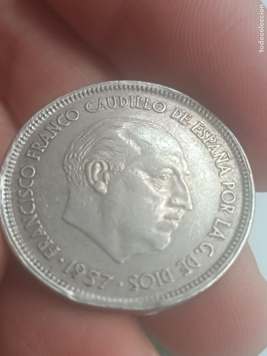 Monedas con errores: 25 pesetas de 1957 cospel segmentado, estrella 69 - Foto 2