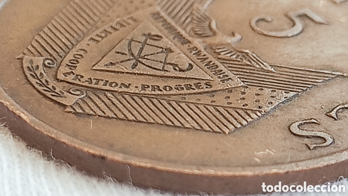 Monedas con errores: Moneda 5 Francos,1987.Variante de Dise&ntilde;o Incuso - Foto 15