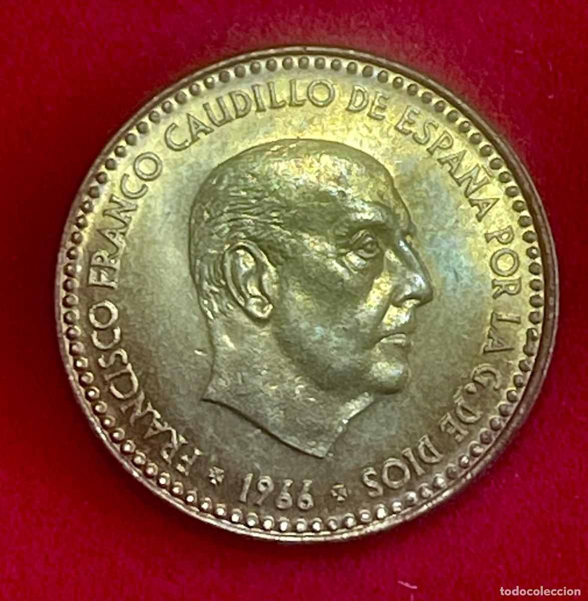 Monedas con errores: * ERROR * EXCESO DE METAL EN LAS ALAS. 1 pta 1966*72. SIN CIRCULAR - Foto 2