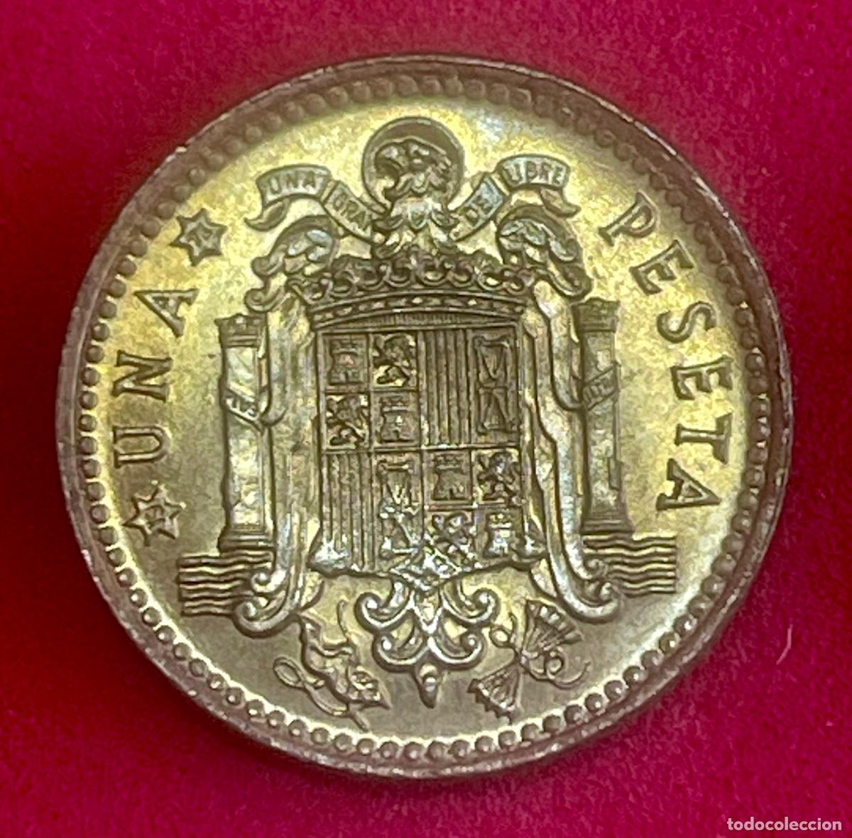 Monedas con errores: * ERROR * EXCESO DE METAL EN LAS ALAS. 1 pta 1966*72. SIN CIRCULAR - Foto 1