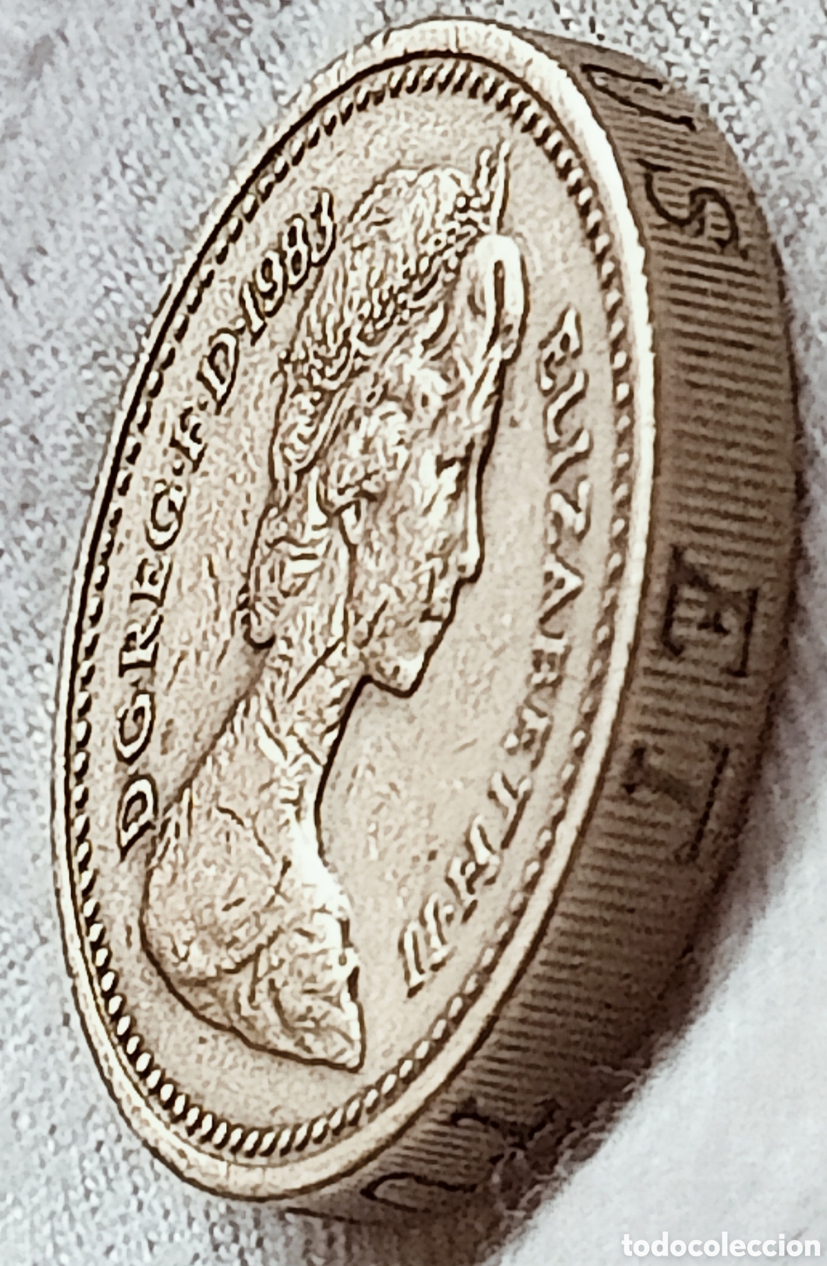 Monedas con errores: Moneda Rei.Unido(1983) error m&uacute;ltiple - Foto 1