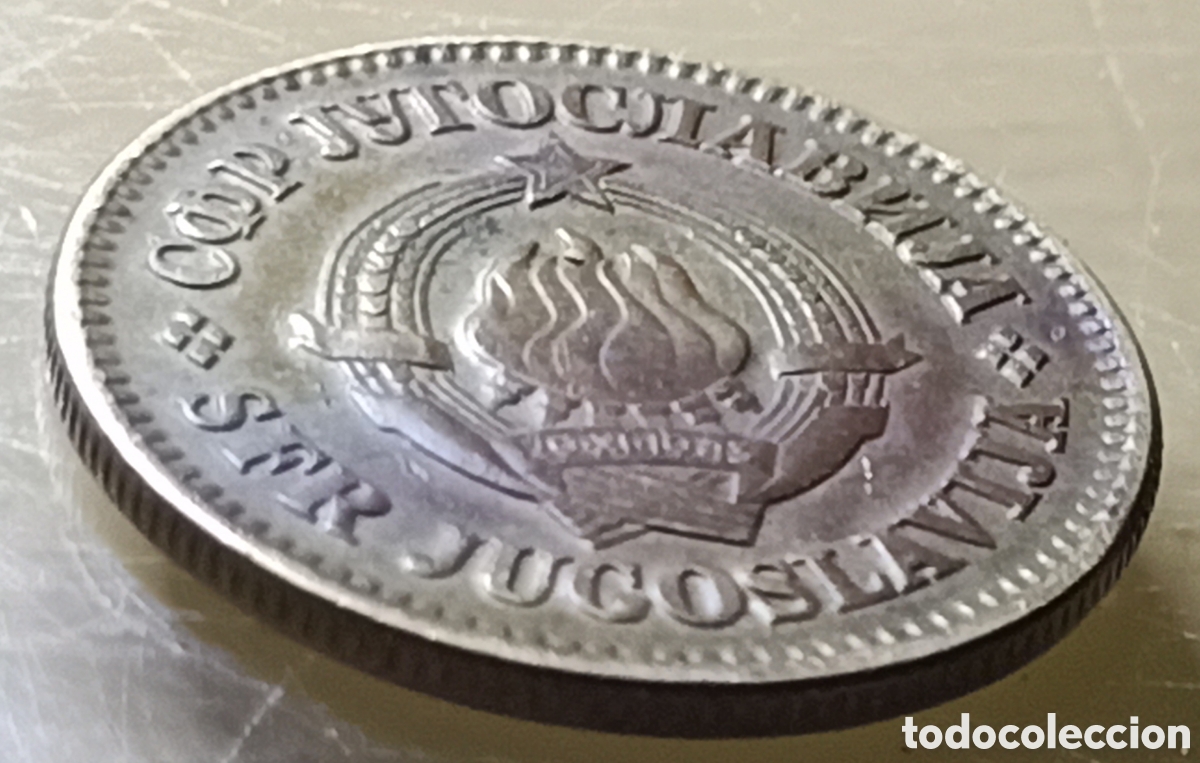 Monedas con errores: Moneda Yugoslavia(1973) Variantes(de giro) - Foto 1