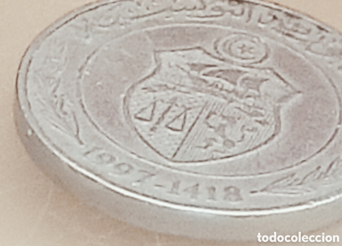 Monedas con errores: Moneda Tunez (1997) error de acu&ntilde;aci&oacute;n - Foto 24