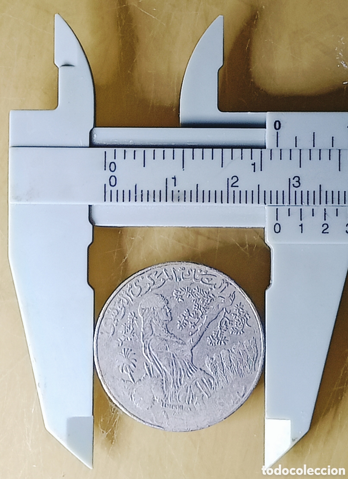 Monedas con errores: Moneda de T&uacute;nez (1990) rar&iacute;simo - Foto 5
