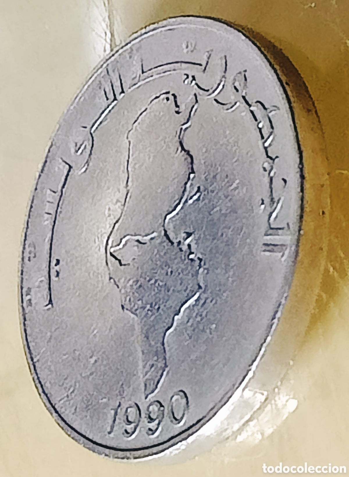 Monedas con errores: Moneda de T&uacute;nez (1990) rar&iacute;simo - Foto 1