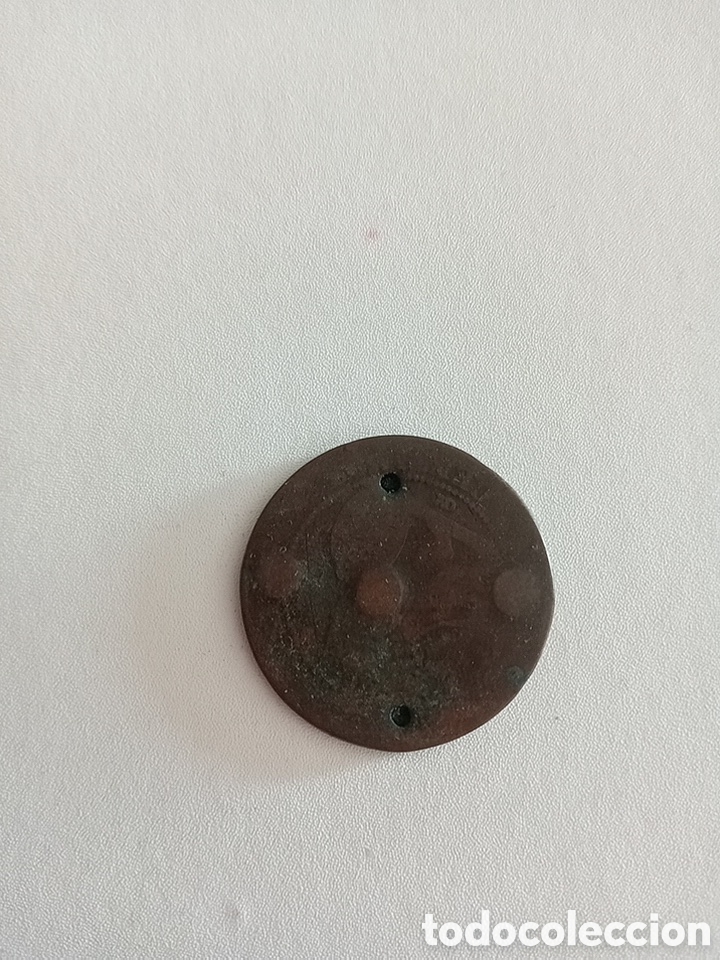 Monedas con errores: MONEDA ANTIGUA CON MARCAS TIPO AGUJEROS - Foto 2