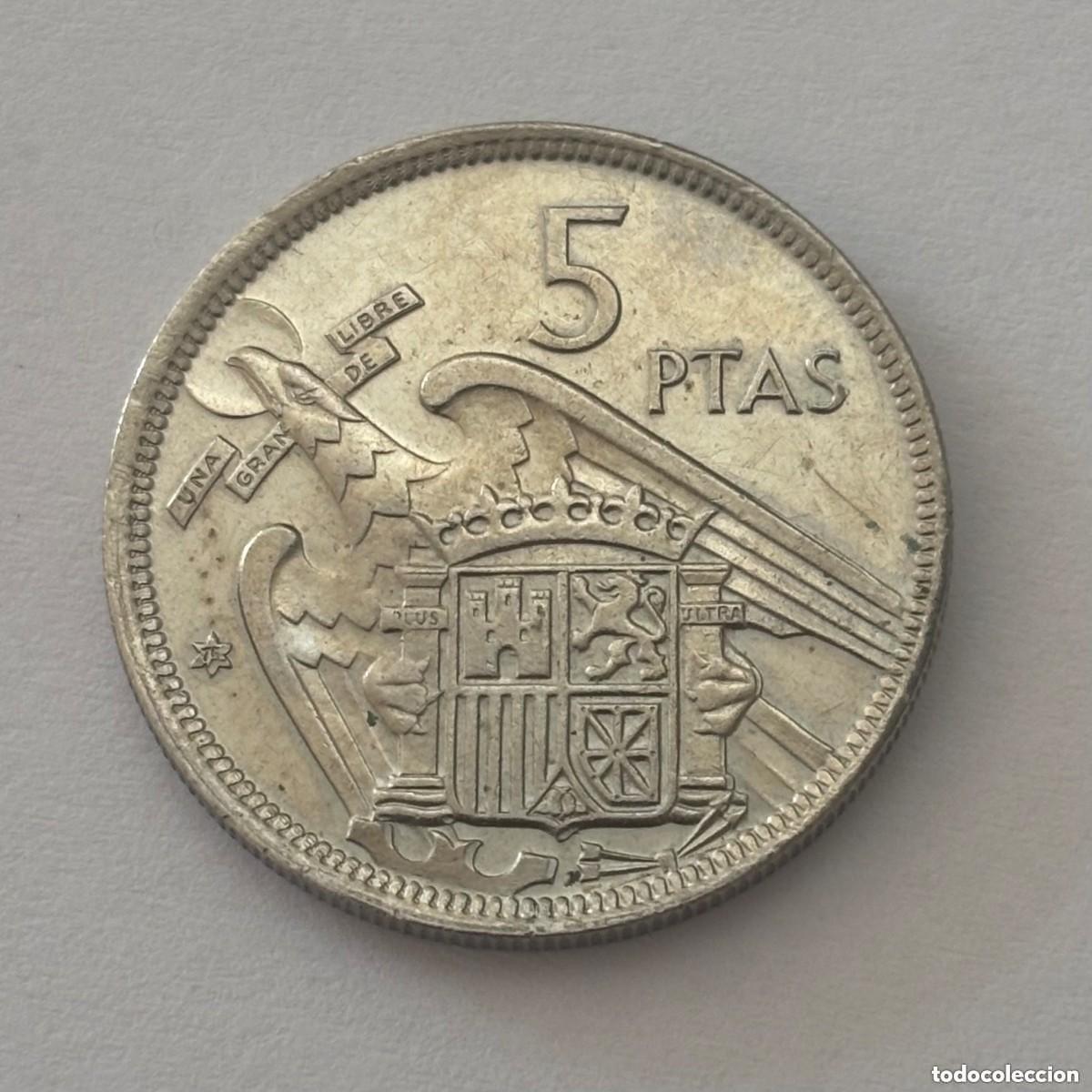 Monedas con errores: MONEDA DE 5 PESETAS FRANCO 1957 E.75 CON ERROR ACU&Ntilde;ACI&Oacute;N EN LA ESTRELLA - Foto 1