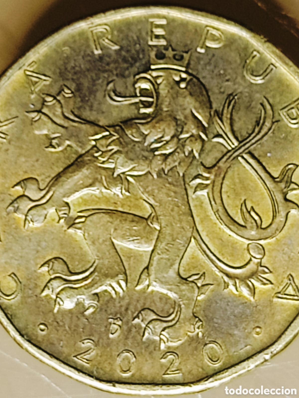 Monedas con errores: Moneda Rep&uacute;blica Checa(2020) Error de Acu&ntilde;aci&oacute;n - Foto 8