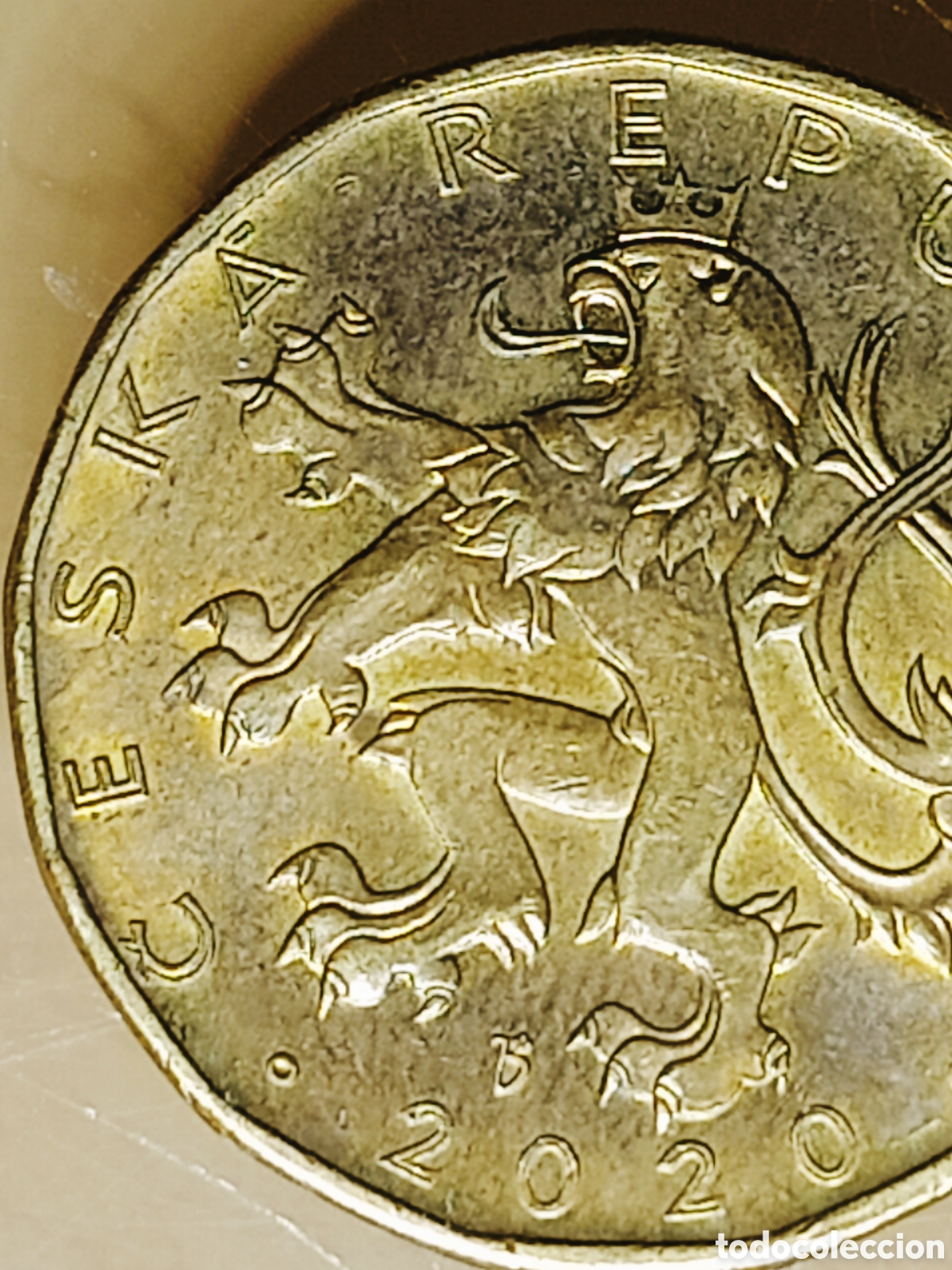 Monedas con errores: Moneda Rep&uacute;blica Checa(2020) Error de Acu&ntilde;aci&oacute;n - Foto 9