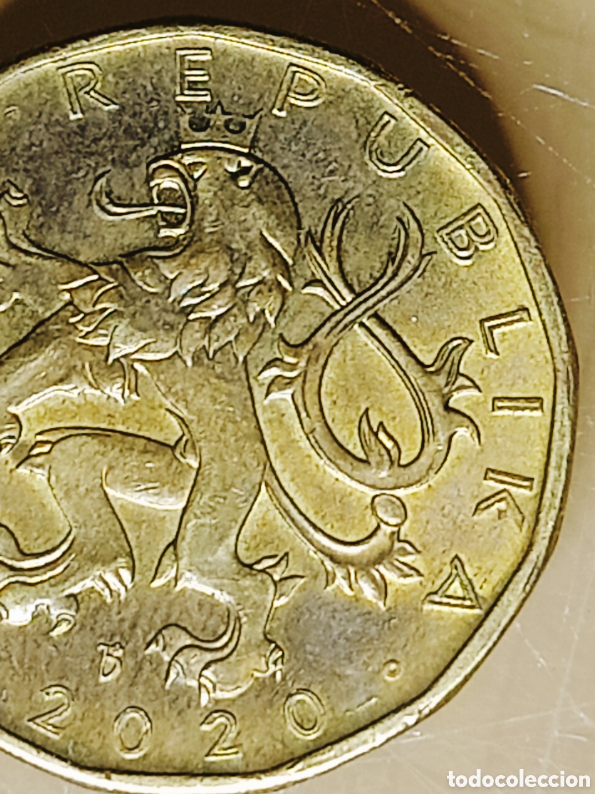 Monedas con errores: Moneda Rep&uacute;blica Checa(2020) Error de Acu&ntilde;aci&oacute;n - Foto 10