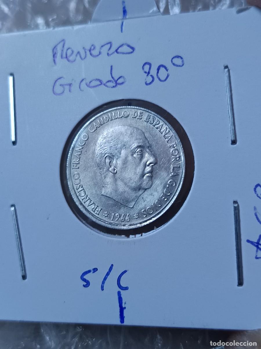 Monedas con errores: Lote 2 monedas 50 c&eacute;ntimos 1966 girada 80 grados - Foto 4