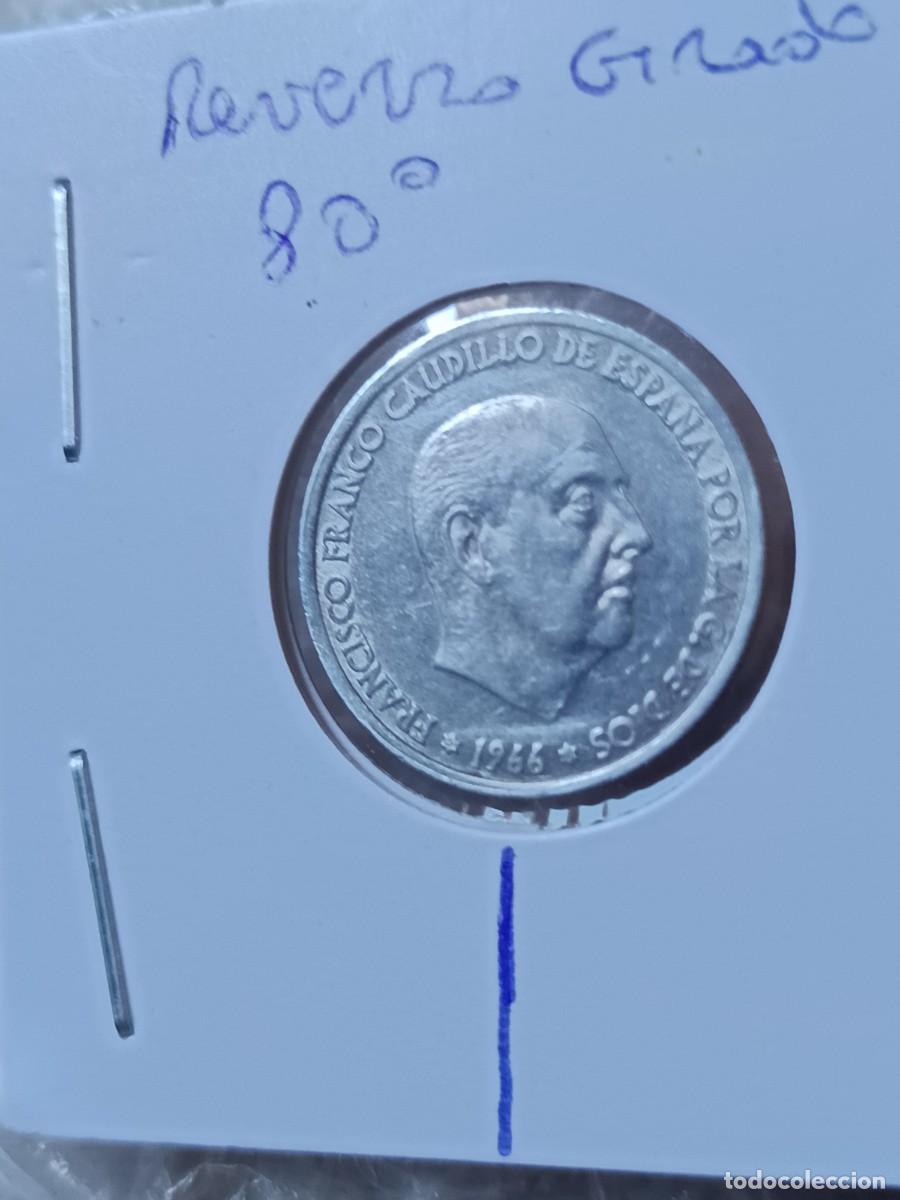 Monedas con errores: Lote 2 monedas 50 c&eacute;ntimos 1966 girada 80 grados - Foto 6