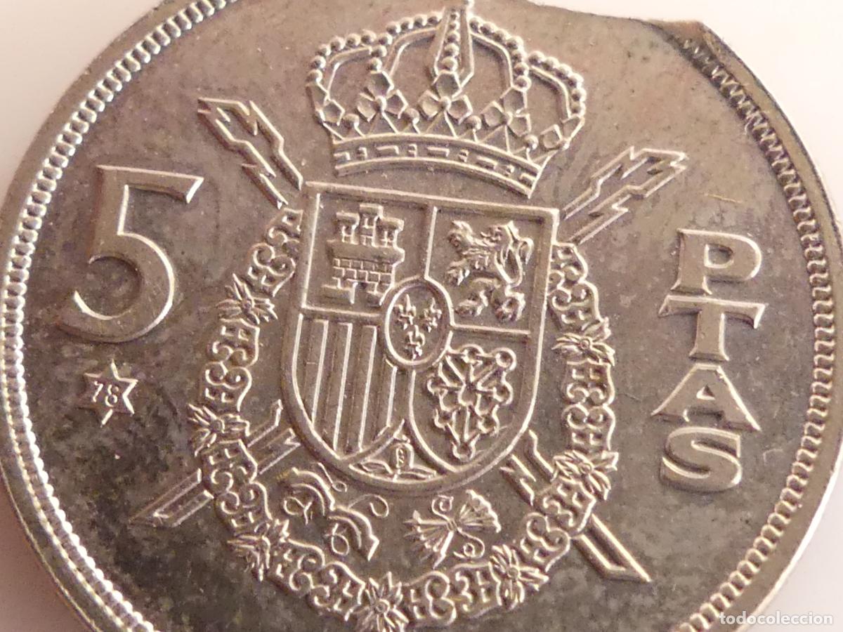 Monedas con errores: ERROR MONEDA DE 5 PESETAS A&Ntilde;O 1975 - Foto 2