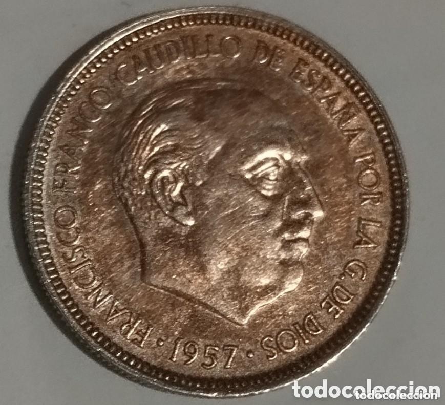 Coins with Errors: MONEDA DE 5 PESETAS 1957 E 75 EBC ,CON DOS TONALIDADES DISTINTAS EN EL ANVERSO Y REVERSO