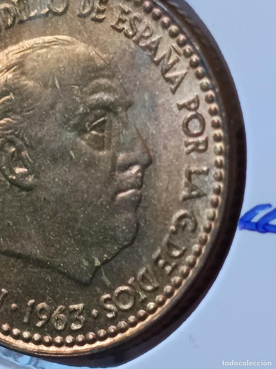 Monedas con errores: Lote de 20 monedas 1 pesetas 1965 error raya en ojo - Foto 3
