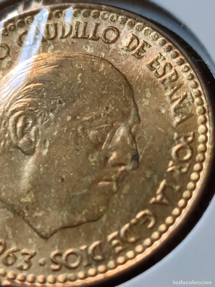 Monedas con errores: Lote de 20 monedas 1 pesetas 1965 error raya en ojo - Foto 10