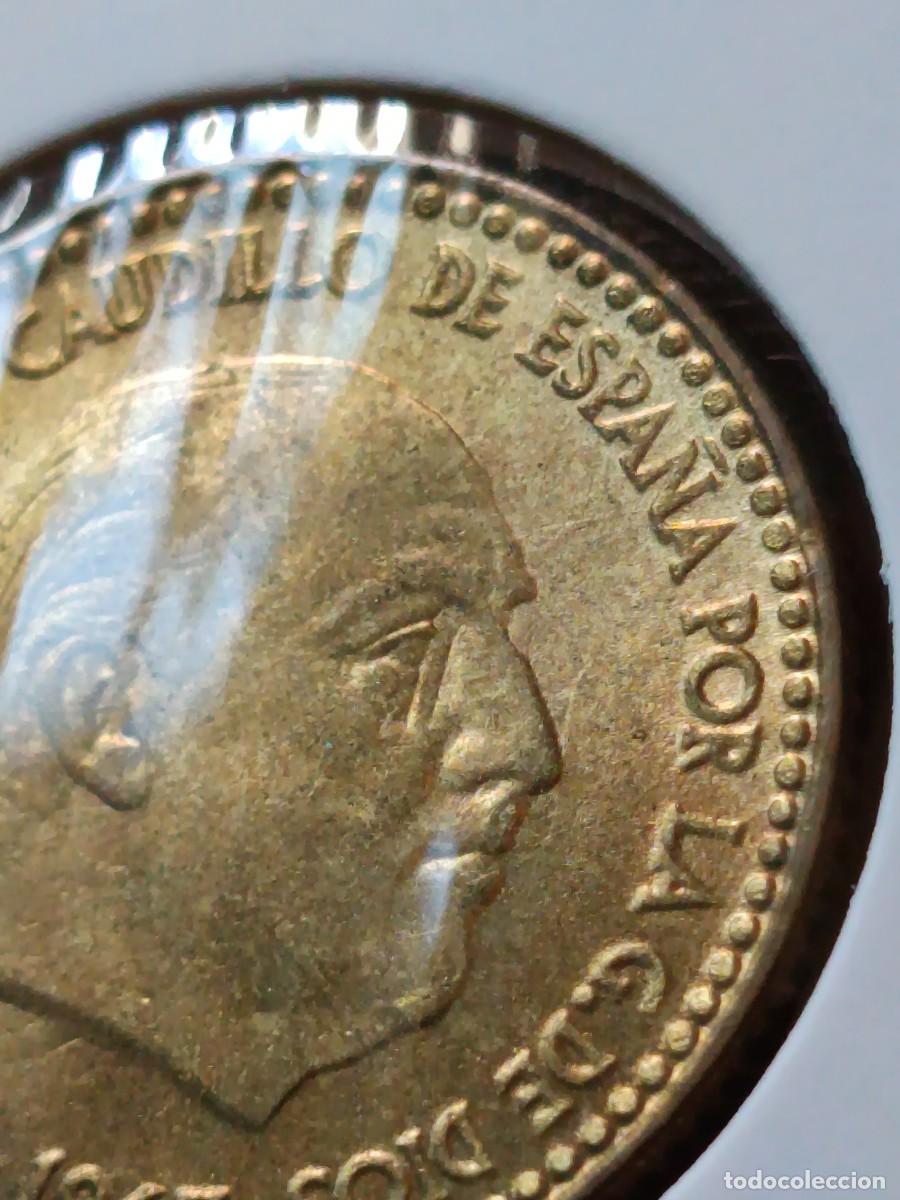 Monedas con errores: Lote de 20 monedas 1 pesetas 1965 error raya en ojo - Foto 11