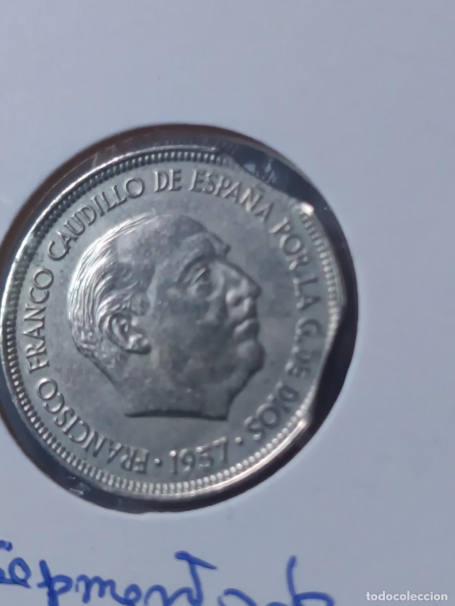 Monedas con errores: Lote 4 monedas 1 pesetas y 5 pesetas segmentadas - Foto 9