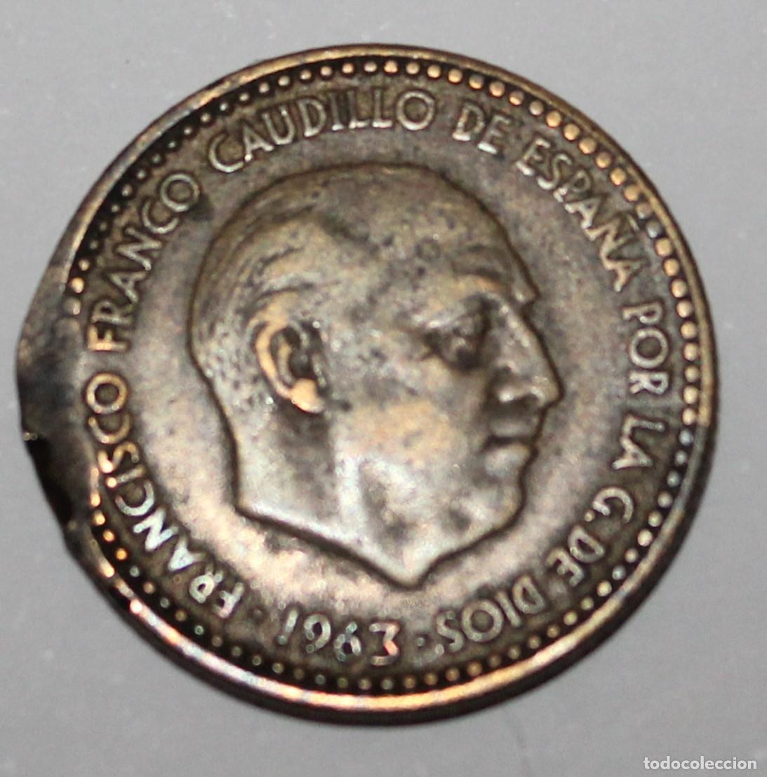 Coins with Errors: MONEDA DE 1 PESETA 1963 ESTRELLA 65 COSPEL ROTO