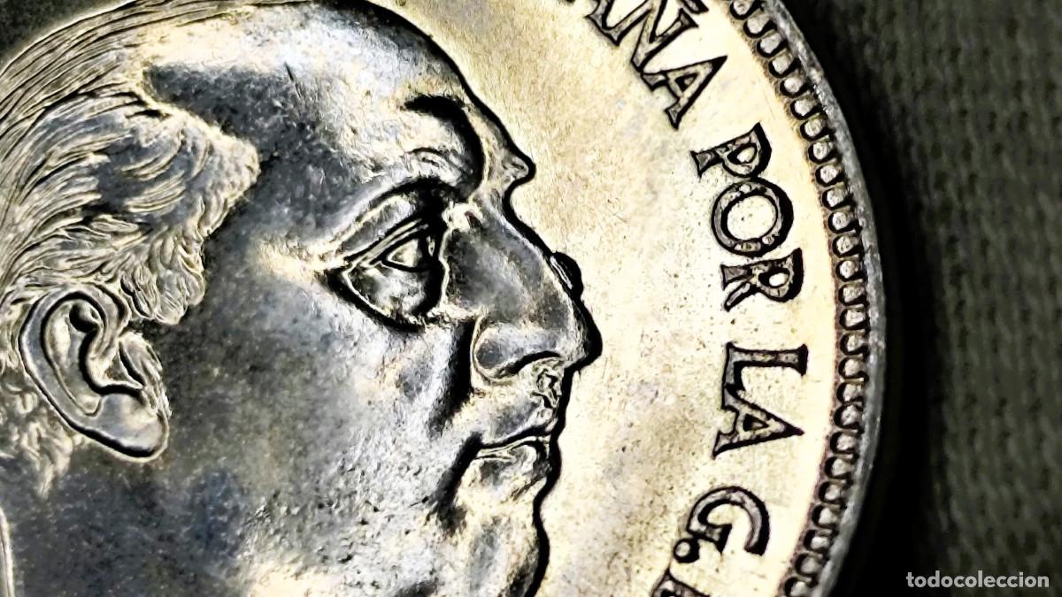 Coins with Errors: Espa&ntilde;a &ndash; 25 Pesetas 1957(19‑75) &bull; Sin Circular (UNC) &bull; Variante &ldquo;Verruga&rdquo; &bull; Lote 2549