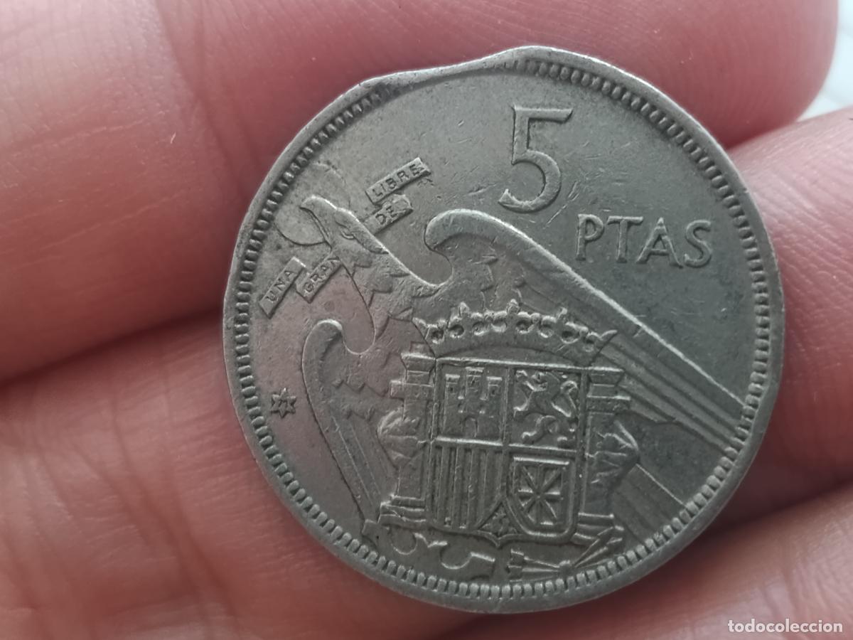 Monedas con errores: 5 pesetas 1957 estrella 71 variedad COSPEL SEGMENTADO - Foto 1