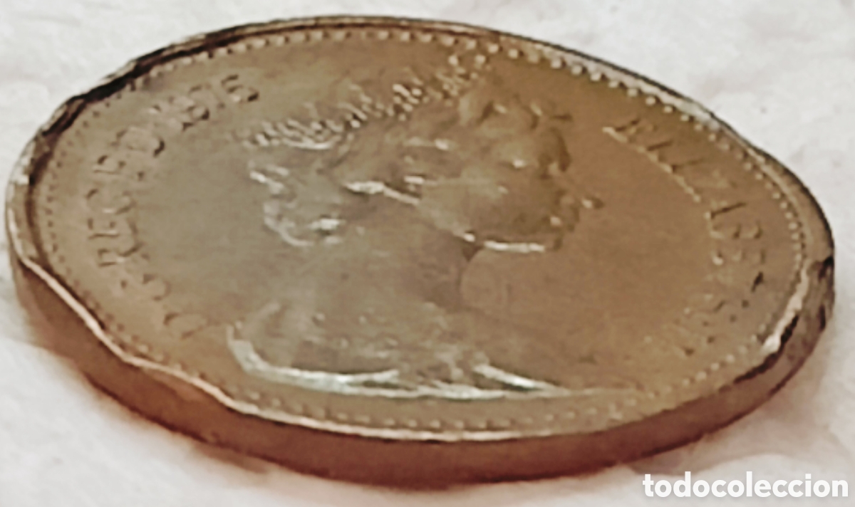 Monedas con errores: Moneda R.Unido (1975) error mayor - Foto 18