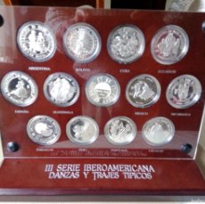Monedas de España: III SERIE IBEROAMERICANA - DANZAS Y TRAJES TÍPICOS - 13 PIEZAS DE PLATA - ESTUCHE Y CERTIFICADO. Lote 396801299