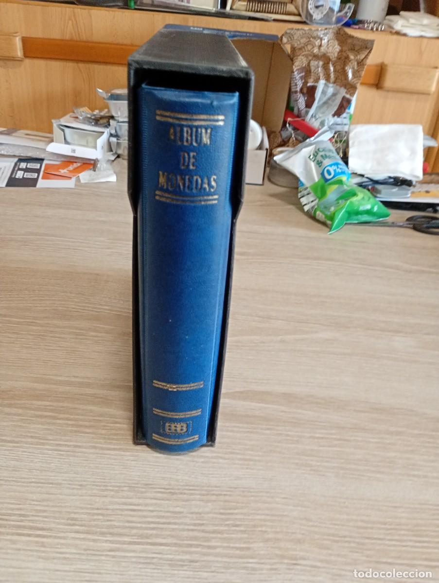 Monnaies d'Espagne: ALBUM BBB CON ESTUCHE Y 127 MONEDAS DE J.CARLOS EN 18 HOJAS