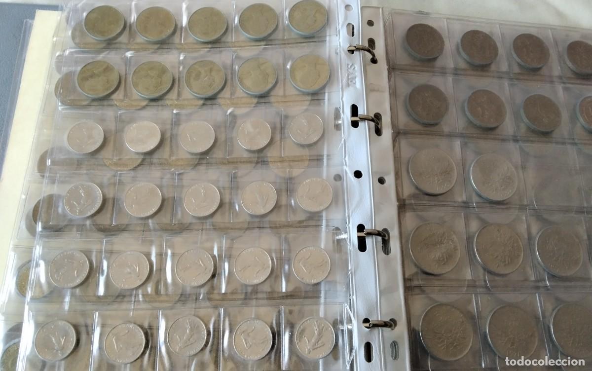 Monedas de Espa&ntilde;a: ALBUM DE MONEDAS CON APROX. MONEDAS VARIADAS , VER COMPOSICION - Foto 11