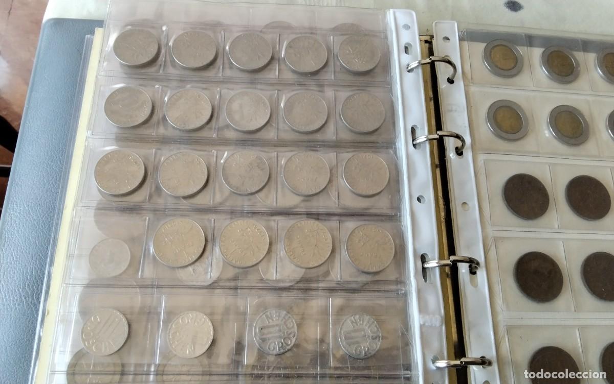 Monedas de Espa&ntilde;a: ALBUM DE MONEDAS CON APROX. MONEDAS VARIADAS , VER COMPOSICION - Foto 19