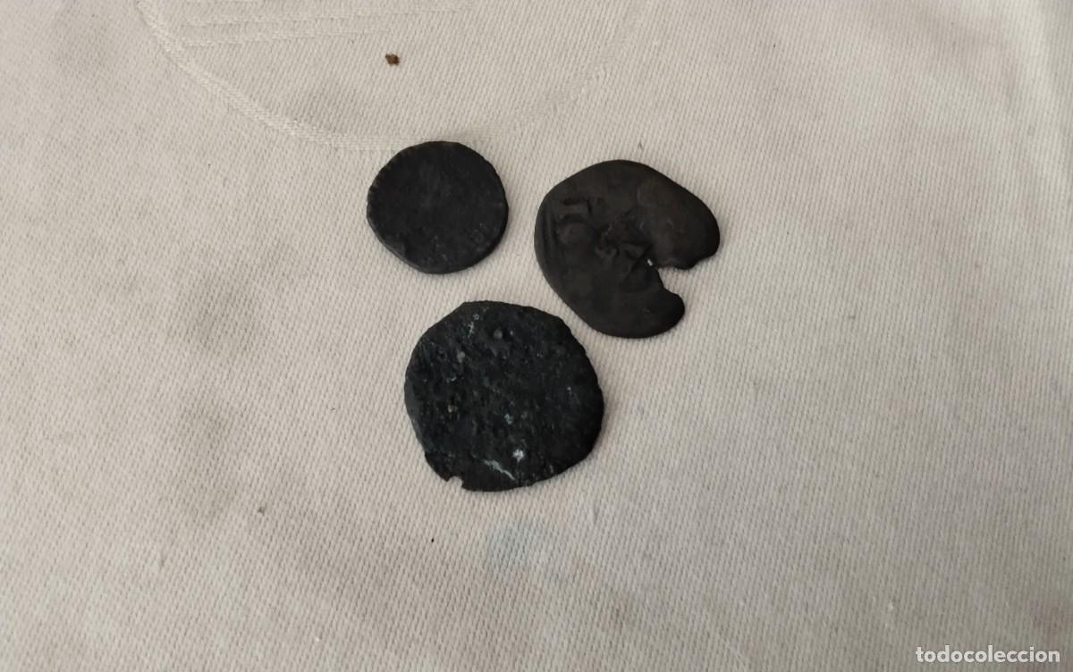 Monedas de Espa&ntilde;a: TRES MONEDAS FRAGMENTOS ROMANAS O MEDIEVALES