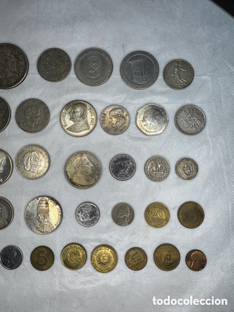 Monedas de Espa&ntilde;a: Lote de 36 monedas internacionales - Foto 2