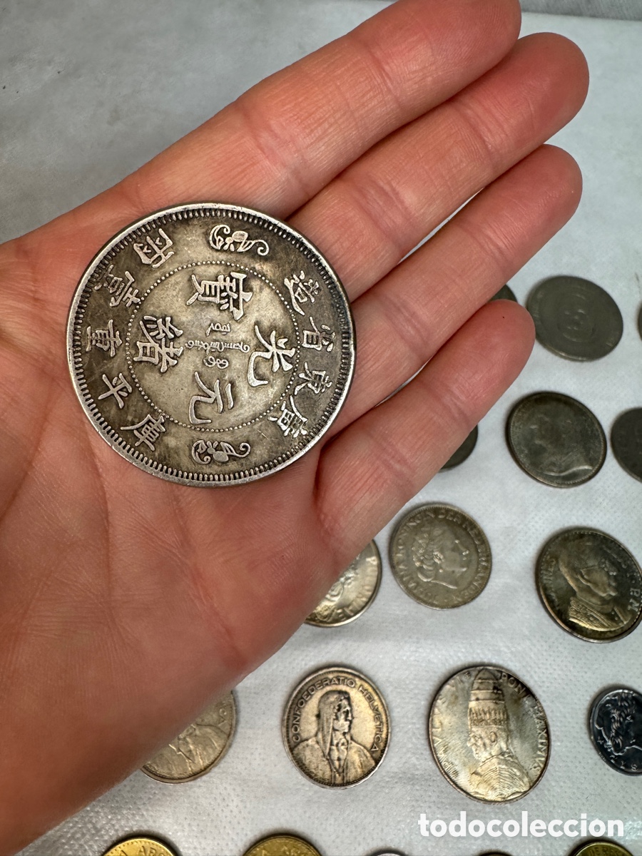 Monedas de Espa&ntilde;a: Lote de 36 monedas internacionales - Foto 5