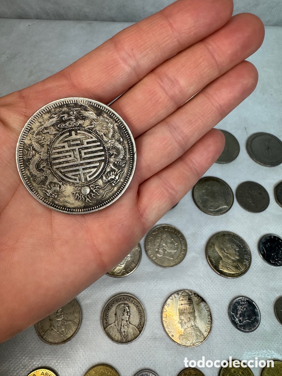 Monedas de Espa&ntilde;a: Lote de 36 monedas internacionales - Foto 7