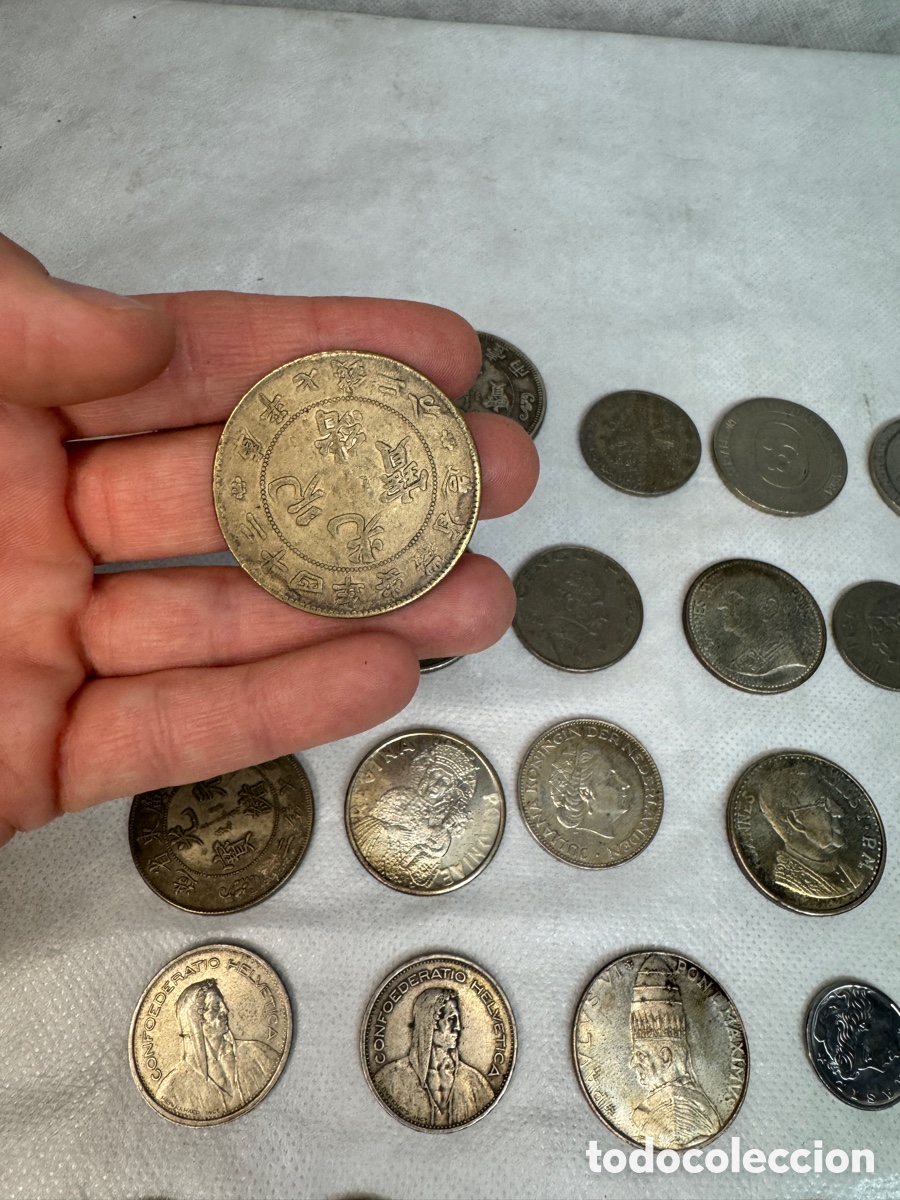 Monedas de Espa&ntilde;a: Lote de 36 monedas internacionales - Foto 8