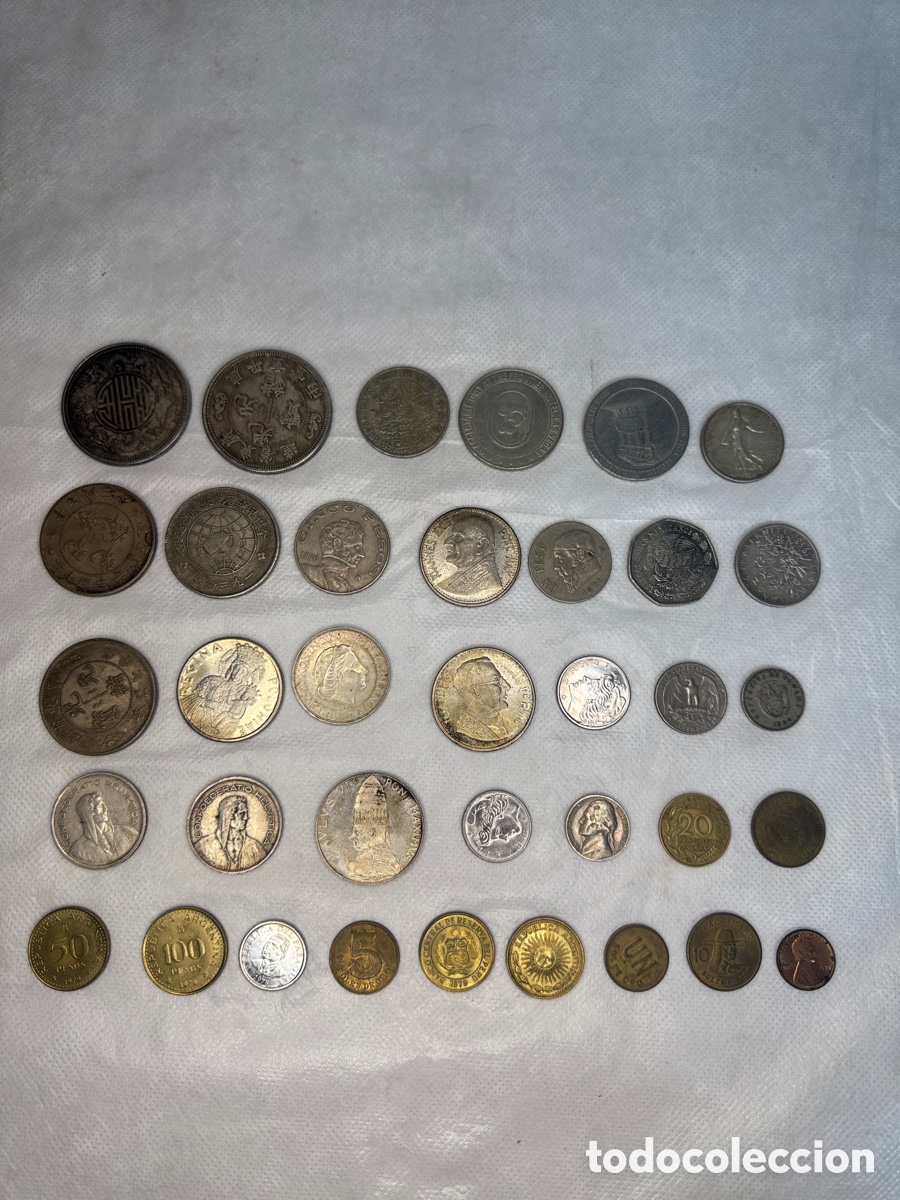 Monedas de Espa&ntilde;a: Lote de 36 monedas internacionales