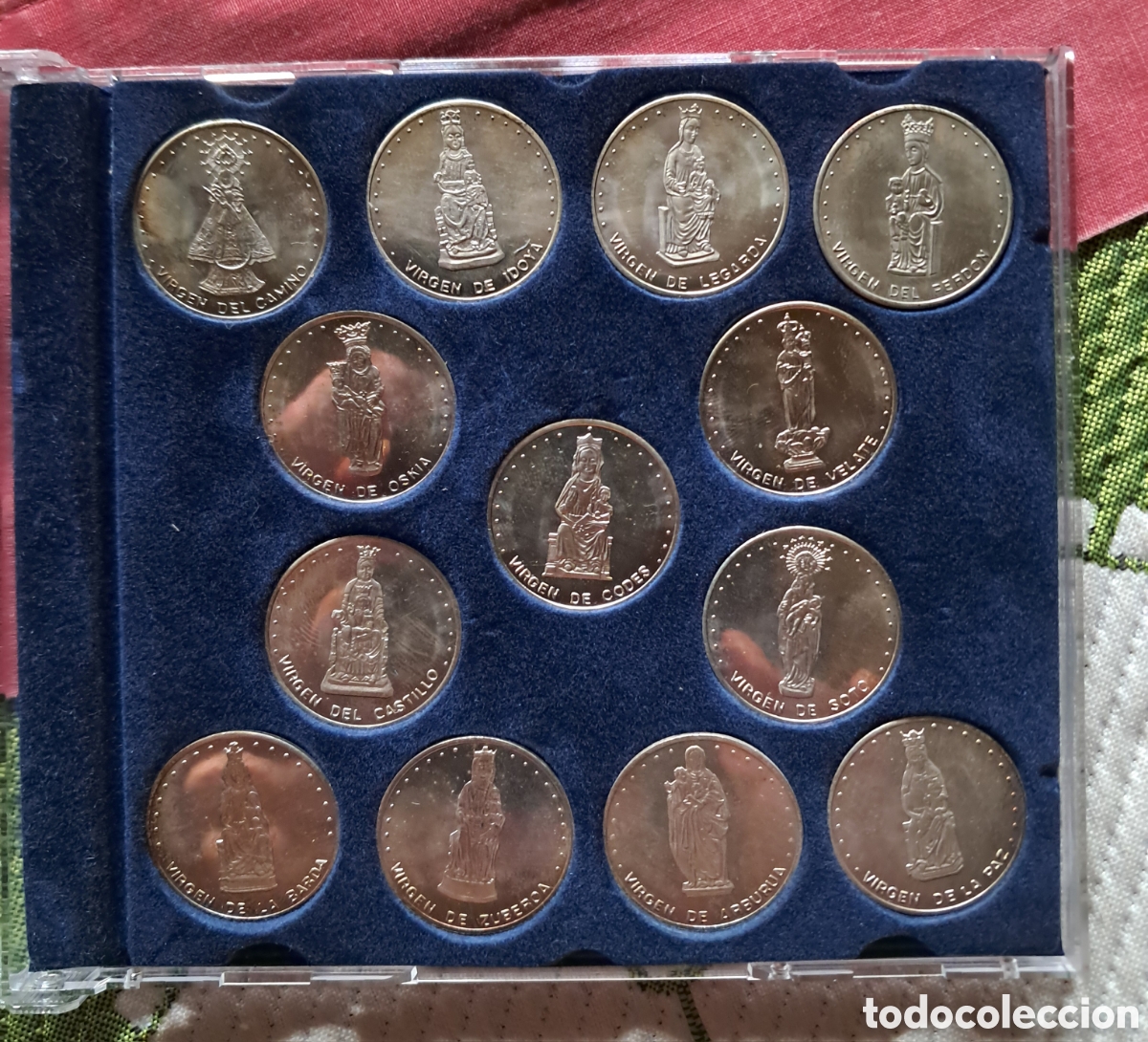 Monnaies d'Espagne: Colecci&oacute;n Medallas V&iacute;rgenes de Navarra Vol. I y II / 25 Piezas acu&ntilde;adas en Plata / Estado Excelente