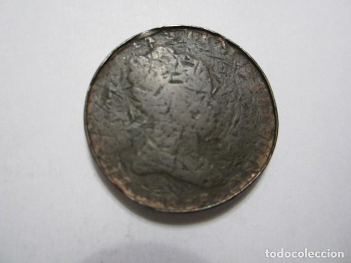 Monedas de Espa&ntilde;a: moneda de 8 maravedis de Isabel II 1848? variante - Foto 1